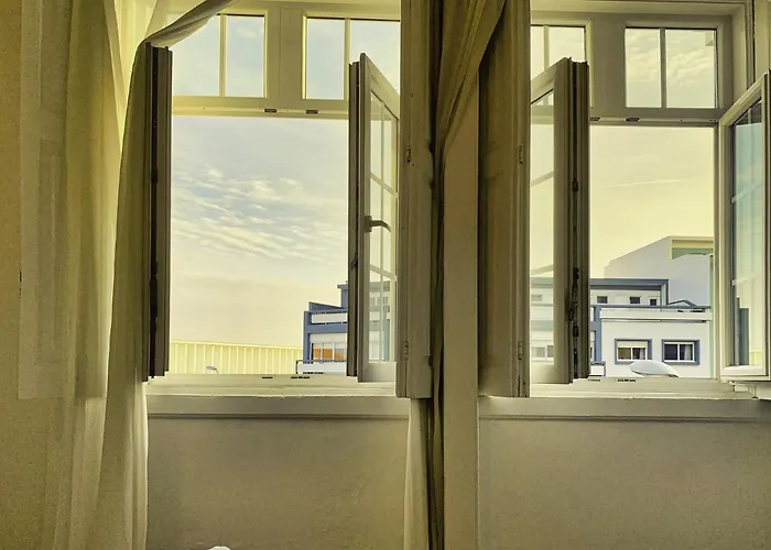 Tricana De ゲストハウス アヴェイロ