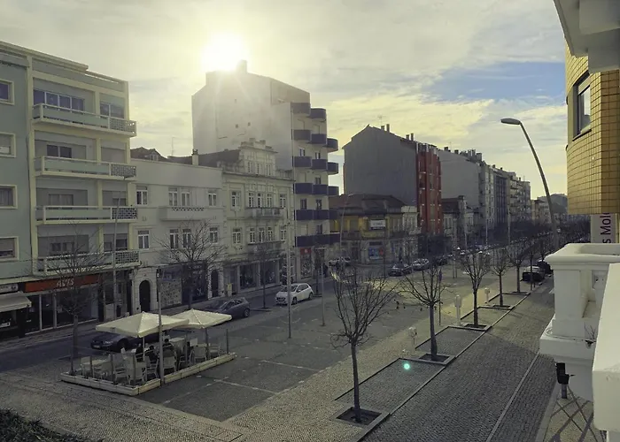 Tricana De ゲストハウス アヴェイロ