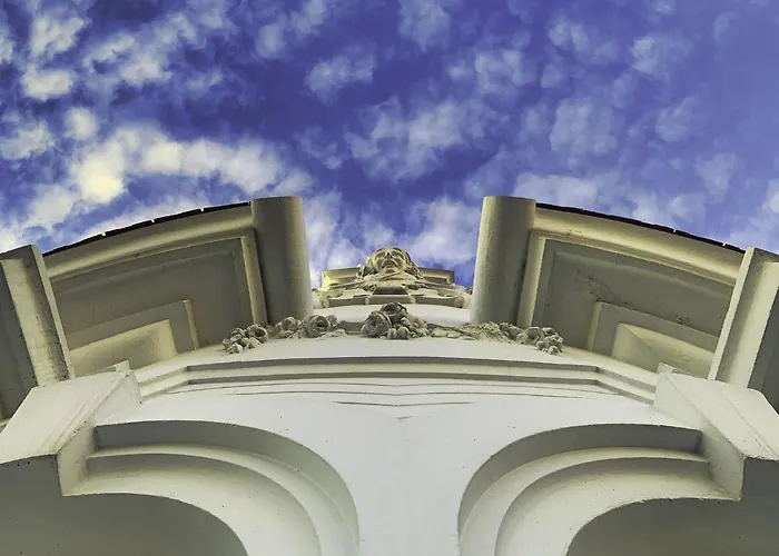 Tricana De 4* アヴェイロ